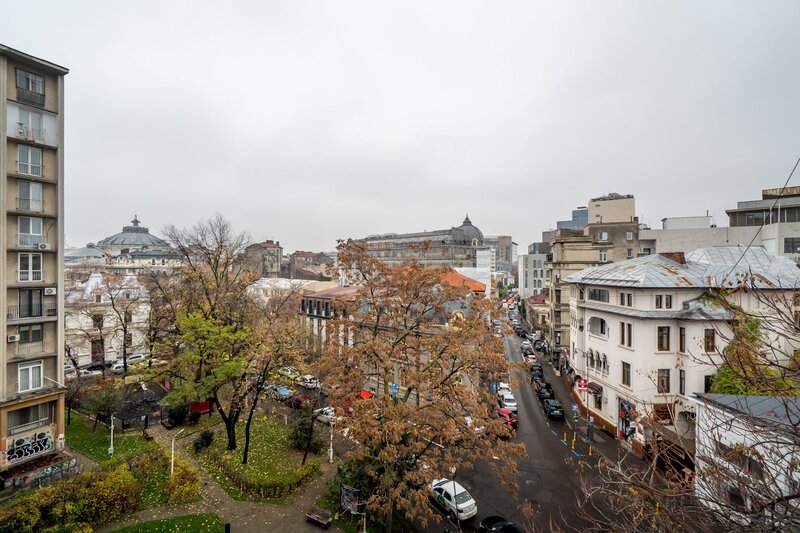 Magheru, blocul Eva, comision 0%, apartament cu 2 camere.